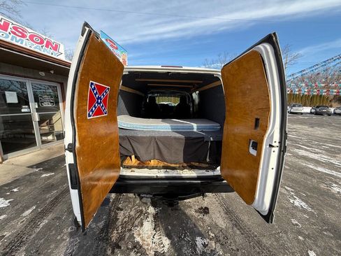 Used 2014 Ford E-250 and Econoline 250 image 8