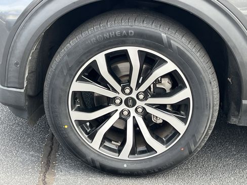 Used 2020 Ford Explorer ST w/ Premium Technology Package image 32