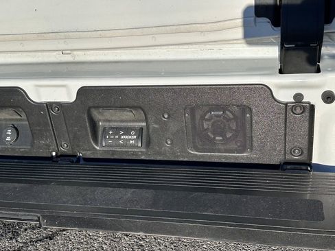 Used 2022 GMC Sierra 1500 AT4X image 44