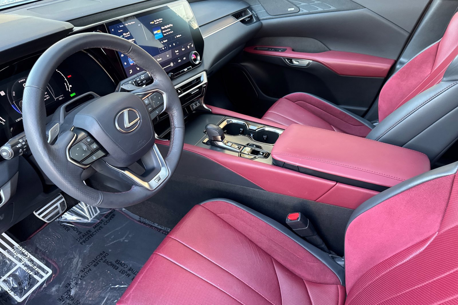 Used 2023 Lexus RX 500h F Sport w/ Cold Area Package AWD/4WD image 10