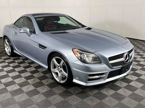 Used 2014 Mercedes-Benz SLK 250 image 18