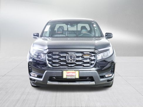 Used 2025 Honda Ridgeline TrailSport image 2