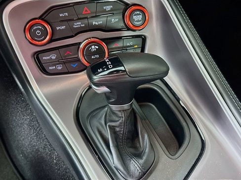 Used 2022 Dodge Challenger R/T w/ Plus Package image 16