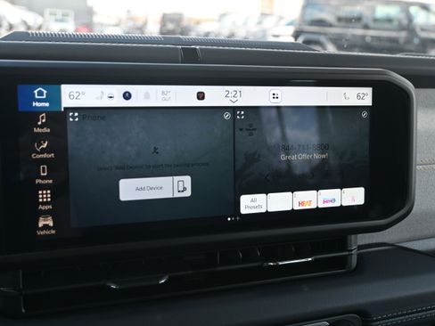 Used 2025 Jeep Wrangler Sahara w/ Safety Group image 32