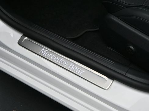Used 2023 Mercedes-Benz C 300 Sedan image 13