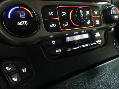 Used 2016 GMC Yukon XL Denali w/ Open Road Package AWD/4WD image 21