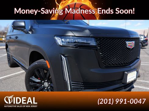 Used 2022 Cadillac Escalade ESV Sport Platinum image 1