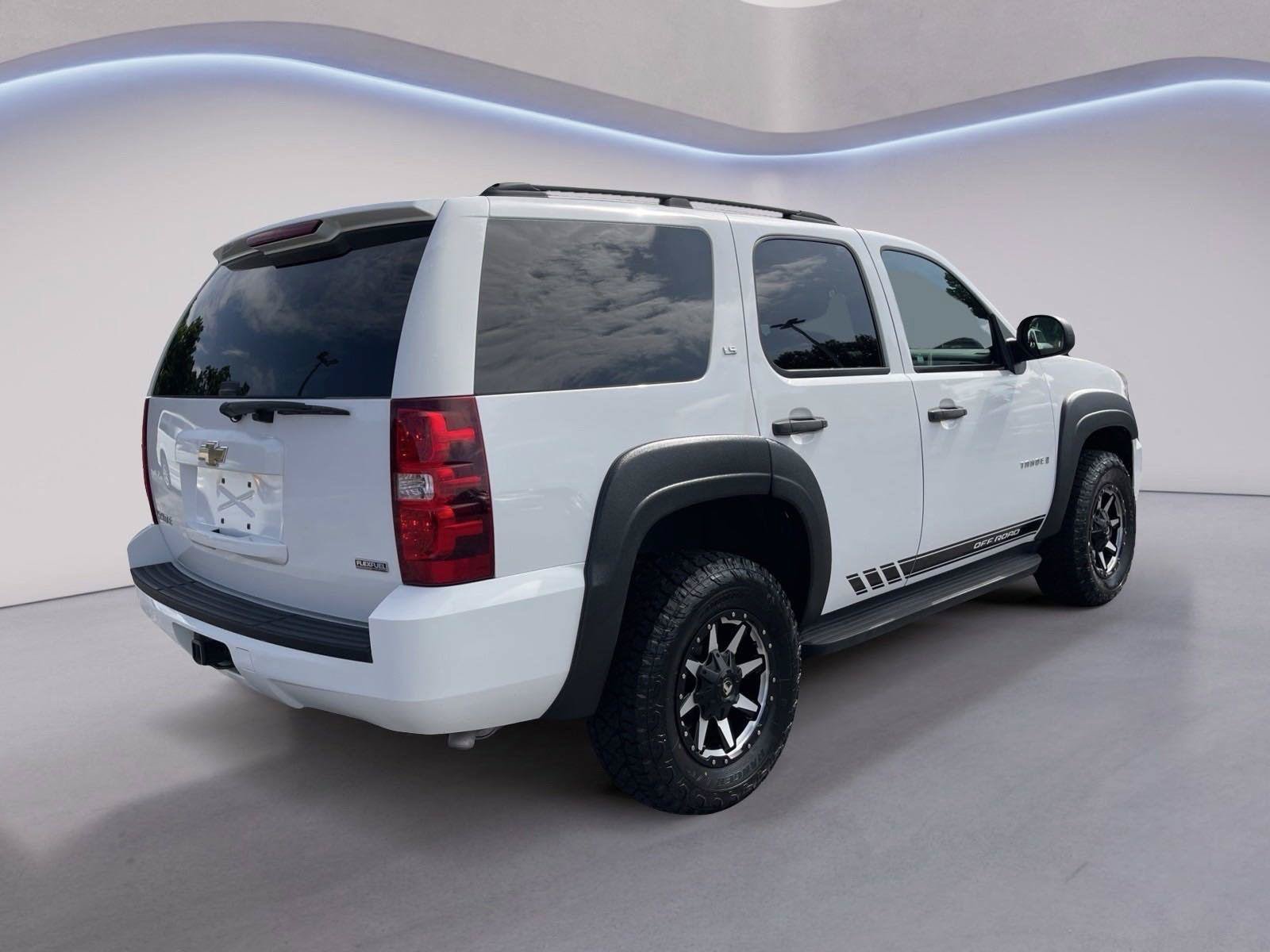Used 2007 Chevrolet Tahoe 4WD image 3