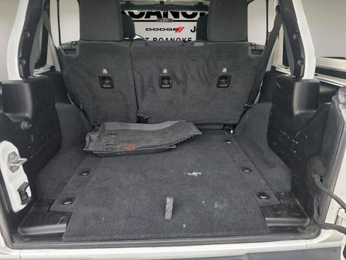 Used 2019 Jeep Wrangler Unlimited Sport S AWD/4WD image 16