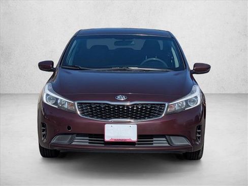 Used 2018 Kia Forte LX w/ LX Popular Package FWD image 2