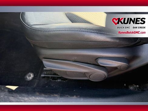 Used 2025 Jeep Compass Trailhawk AWD/4WD image 14