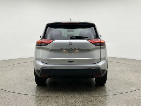 Used 2025 Nissan Rogue SV image 7