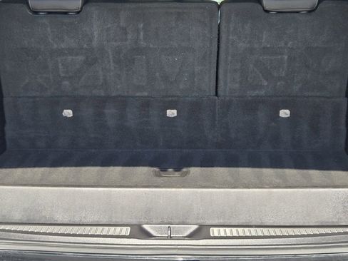 Used 2019 GMC Yukon SLT w/ Open Road Package image 31