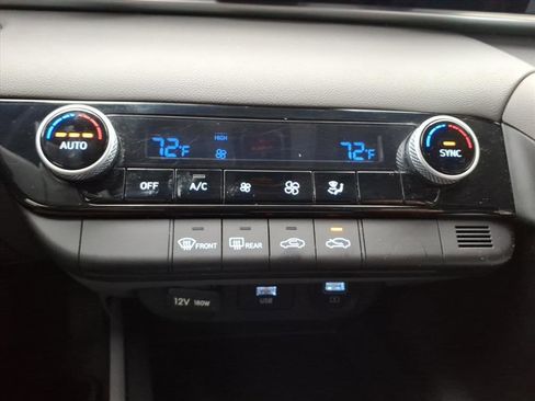 Certified 2023 Hyundai Elantra SEL image 20