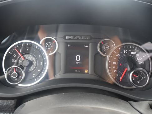 New 2026 RAM 2500 Tradesman AWD/4WD image 12