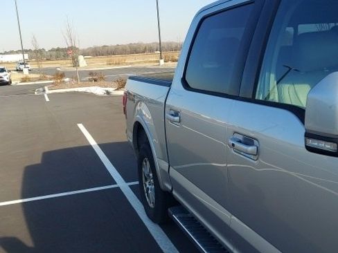 Used 2017 Ford F150 Lariat w/ Equipment Group 501A Mid image 14