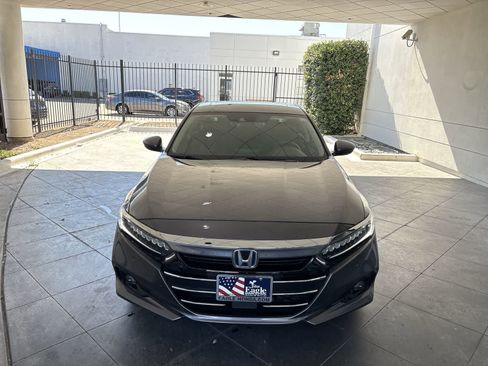 Certified 2021 Honda Accord Touring image 6