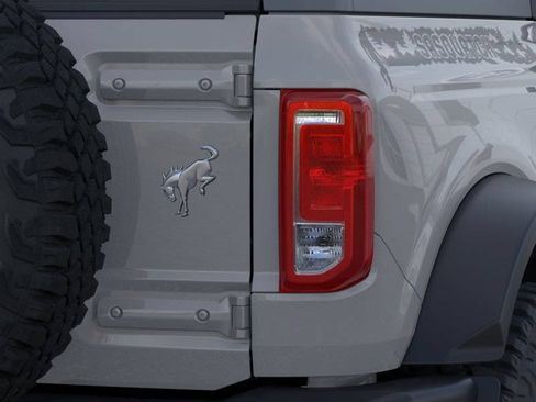 Used 2026 Ford Bronco 2-Door w/ Sasquatch Package AWD/4WD image 24