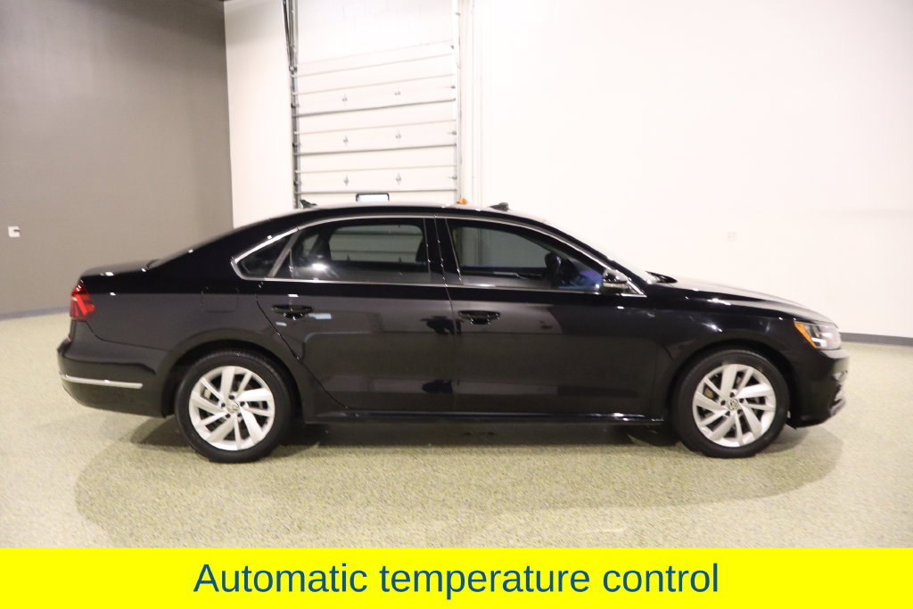 Used 2018 Volkswagen Passat 2.0T SE FWD image 14