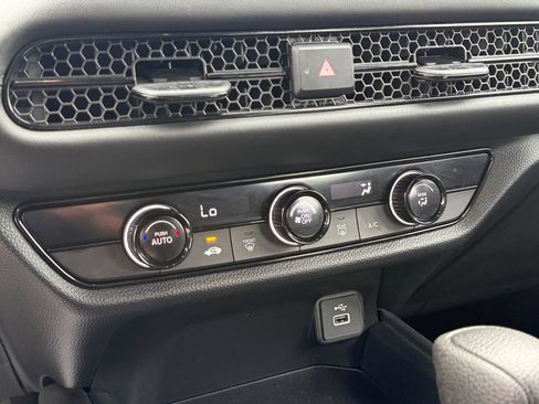 Used 2023 Honda HR-V LX image 28