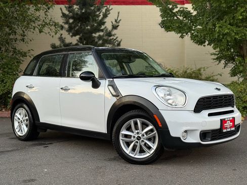 Used 2014 MINI Cooper Countryman S image 3