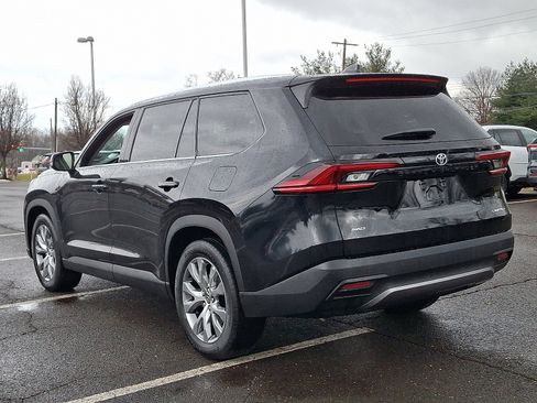 Certified 2025 Toyota Grand Highlander AWD image 4