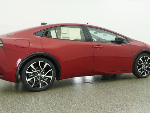 New 2026 Toyota Prius Plug-In Hybrid FWD image 26