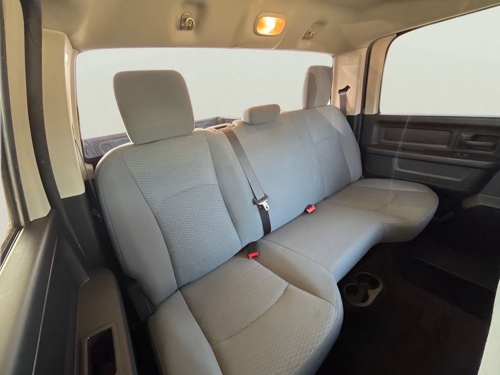 Used 2018 RAM 1500 Express RWD image 18
