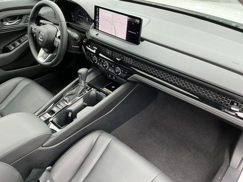 Used 2025 Honda Accord Touring image 20