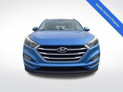 Used 2017 Hyundai Tucson SE w/ SE Popular Package 02