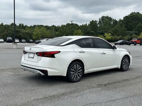 New 2025 Nissan Altima 2.5 SV w/ SV Premium Package image 8
