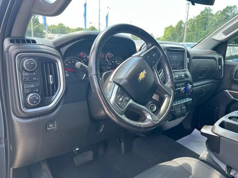 Used 2022 Chevrolet Silverado 1500 LT w/ Bed Protection Package AWD/4WD image 13