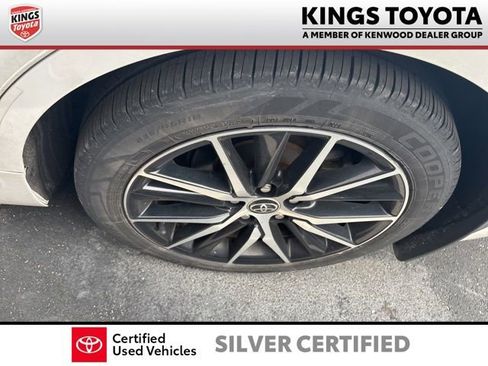 Used 2023 Toyota Camry SE image 12