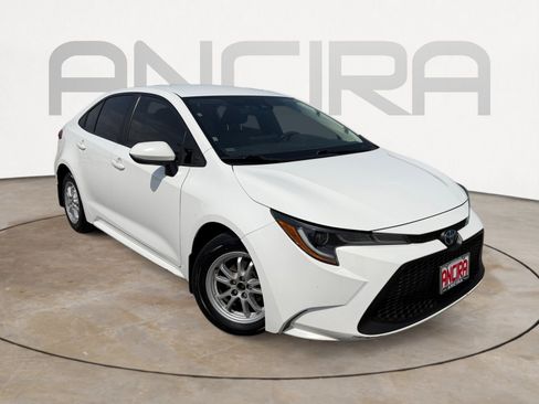 Used 2022 Toyota Corolla LE FWD image 4