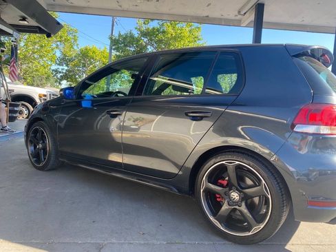 Used 2010 Volkswagen GTI 4-Door FWD image 6