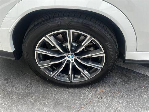 Used 2026 BMW X6 xDrive40i w/ Climate Comfort Package AWD/4WD image 12