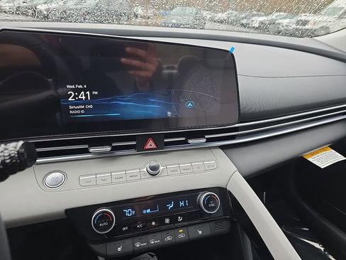 New 2026 Hyundai Elantra Limited FWD image 28