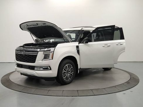 Used 2026 Nissan Armada Platinum RWD image 12