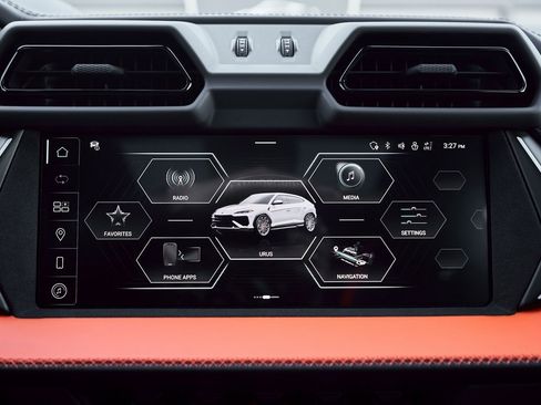 Used 2025 Lamborghini Urus SE image 72