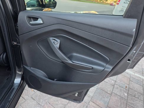Used 2018 Ford Escape SE FWD image 24