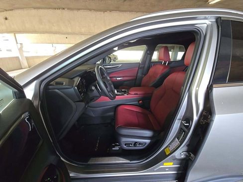 Used 2025 Lexus NX 250 FWD image 4