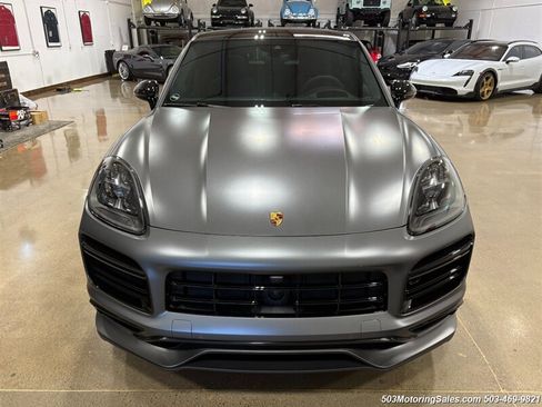 Used 2022 Porsche Cayenne Turbo AWD/4WD image 7