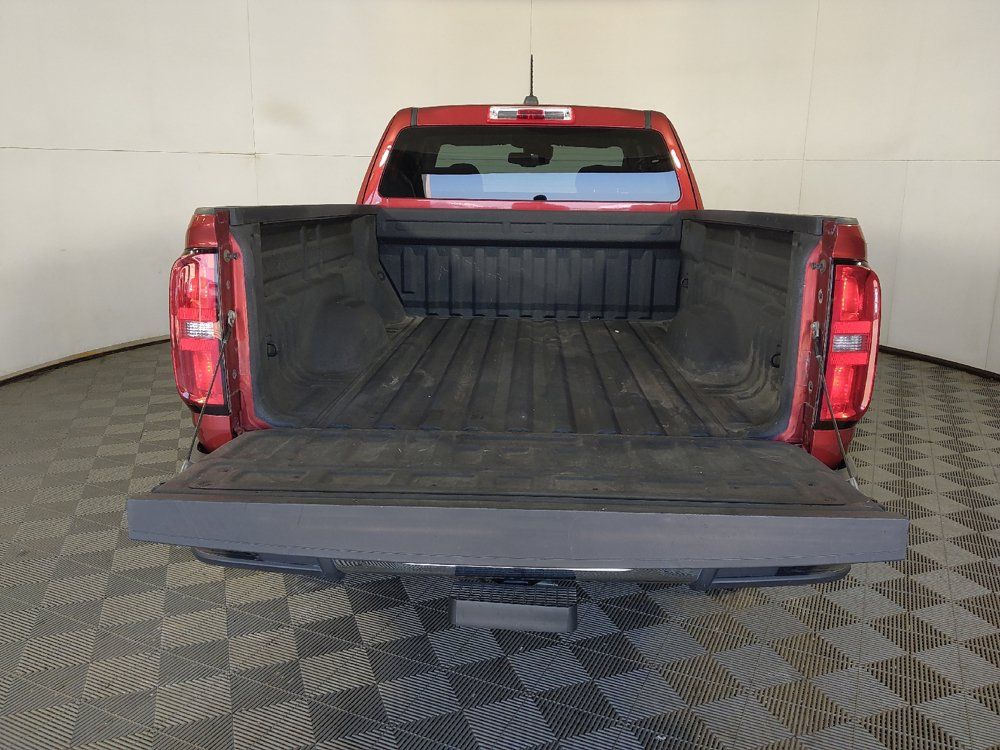 Used 2015 Chevrolet Colorado LT w/ Luxury Package RWD image 29