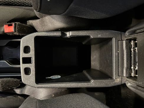 Used 2018 Jeep Renegade Altitude AWD/4WD image 20
