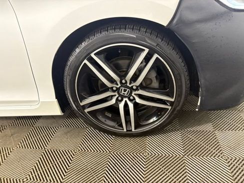 Used 2016 Honda Accord Sport image 23