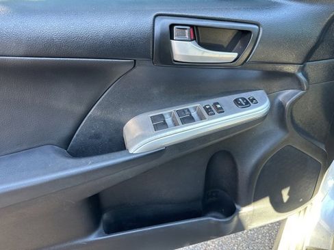 Used 2013 Toyota Camry SE image 13