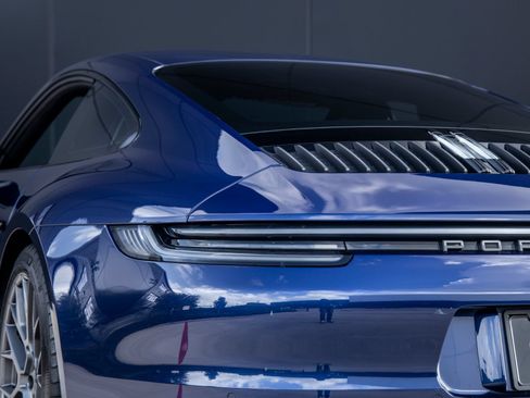 Certified 2024 Porsche 911 Carrera T RWD image 14