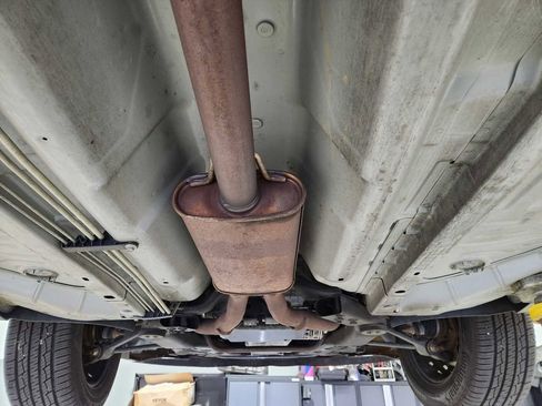 Used 1998 Chrysler Concorde LX image 16