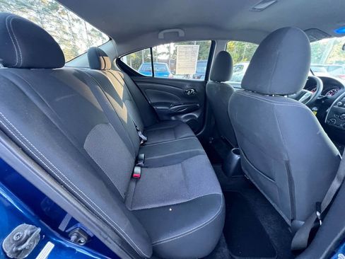 Used 2018 Nissan Versa SV image 10