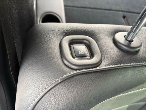 Used 2018 Mercedes-Benz GLS 550 4MATIC image 25